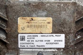 salg af ECU John Deere 6155R Vehicle Control Fr.