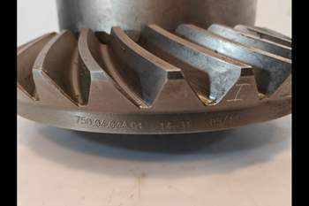 salg af KPL. Differentiale John Deere 6155R