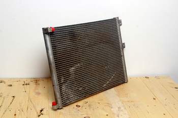 salg af John Deere 6155R  Condenser