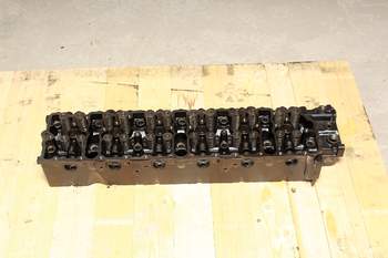 salg af Deutz-Fahr Agrotron TTV630  Cylinder Head