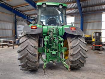 salg af John Deere 7820 traktor