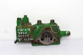 salg af John Deere 7820  Remote control valve