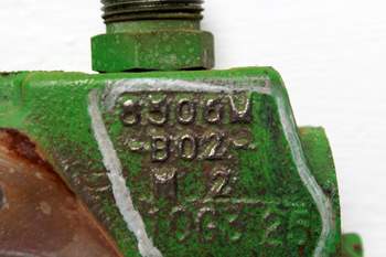 salg af John Deere 7820  Remote control valve