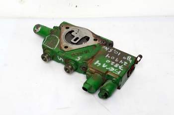 salg af John Deere 7820  Remote control valve