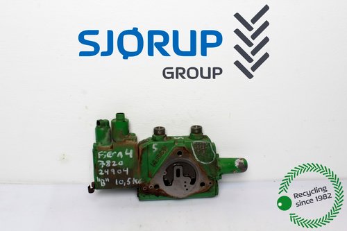 salg af John Deere 7820  Remote control valve