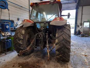 salg af Case MXM130 tractor