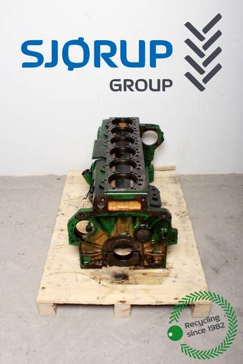 John Deere 7810  Engine Block