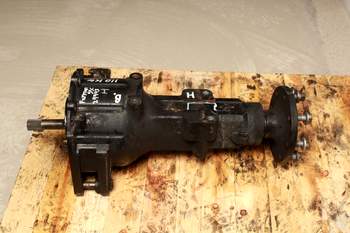 salg af Case Farmall 55 C RIGHT Rear Axle