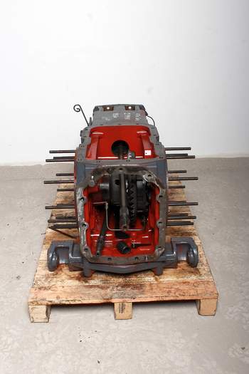 salg af New Holland 8560  Rear Transmission