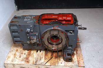 salg af New Holland 8560  Rear Transmission