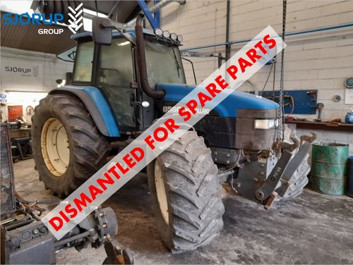salg af New Holland 8560 tractor