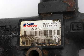 salg af Deutz-Fahr Agrotron 180.7  Priority valve