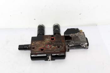 salg af Deutz-Fahr Agrotron 265  Remote control valve