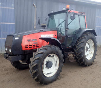 salg af Valtra 8100 traktor