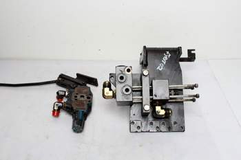 salg af Valtra 8450  Remote control valve