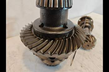 salg af Foraksel Differentiale Valmet 900