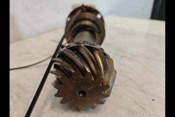 salg af Foraksel Differentiale Valmet 900