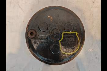 salg af Foraksel Slutdrev Valmet 900 VÄNSTER