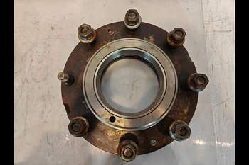 salg af Foraksel Slutdrev Valmet 900 VÄNSTER