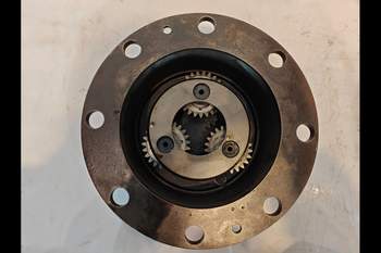 salg af Foraksel Slutdrev Valmet 900 VÄNSTER