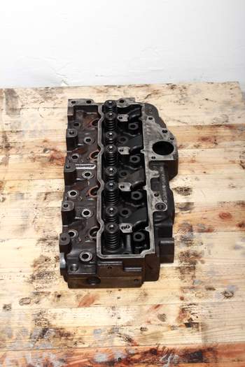 salg af Claas Arion 410  Cylinder Head