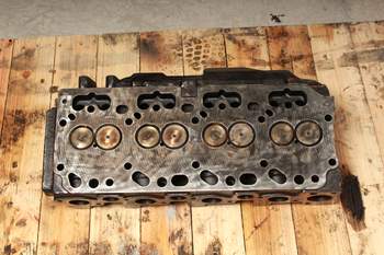 salg af Claas Arion 410  Cylinder Head