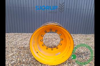 JCB 426 RIGHT Rim