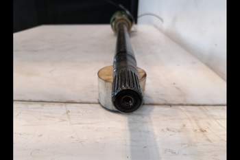 salg af Framaxel Drivaxlar John Deere 6820 VÄNSTER