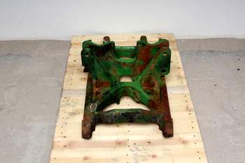 salg af John Deere 6820  Front axle support