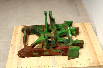 salg af John Deere 6820  Front axle support