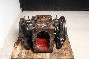 salg af Baktransmission Case CVX170 