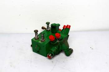 salg af John Deere 6430  Suspension control valve