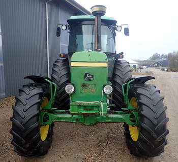 salg af John Deere 3050 traktor