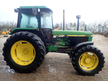 salg af John Deere 3050 traktor