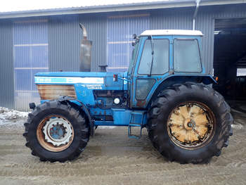 salg af Ford TW25 traktor
