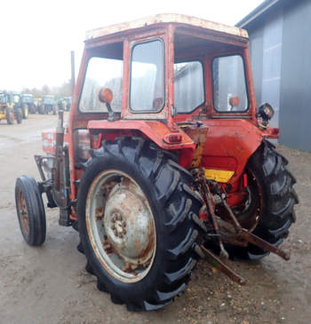 salg af Massey Ferguson 135 traktor