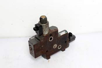 salg af Fendt 818  Remote control valve