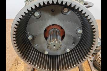 salg af  T7.315 LEFT Front axle final drive