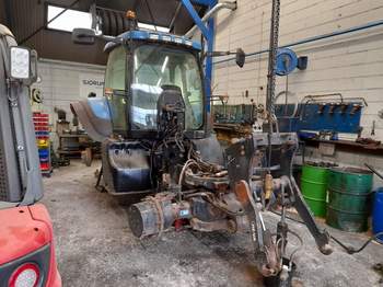 salg af New Holland TG285 tractor