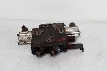 salg af New Holland TG285  Remote control valve