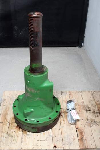 salg af John Deere 7930 LEFT Rear Axle