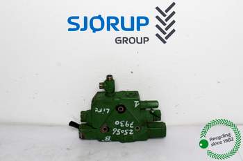 salg af John Deere 7930  Hydraulic lift valve