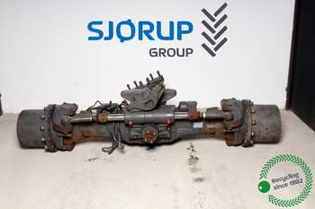 salg af Foraksel Valtra S374