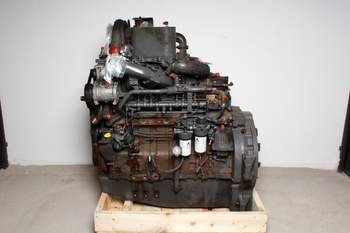 salg af Motor Valtra S374 - Sisu 84AWF