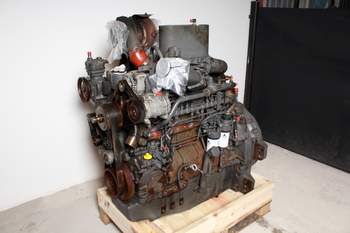 salg af Motor Valtra S374 - Sisu 84AWF