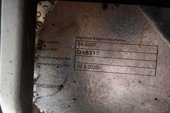 salg af Motor Valtra S374 - Sisu 84AWF