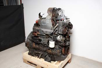 salg af Motor Valtra S374 