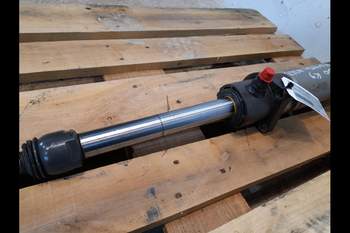 salg af Styrecylinder Valtra N163