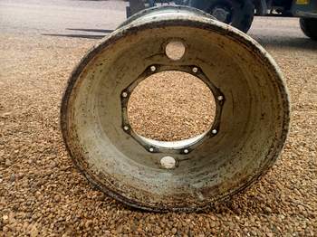 salg af New Holland T7.270 LEFT Front Rim