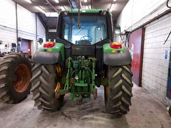 salg af John Deere 6230 traktor